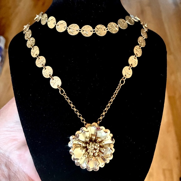 Hand Crafted Jewelry - Vintage Brooch Becomes Star of Jewelry Set